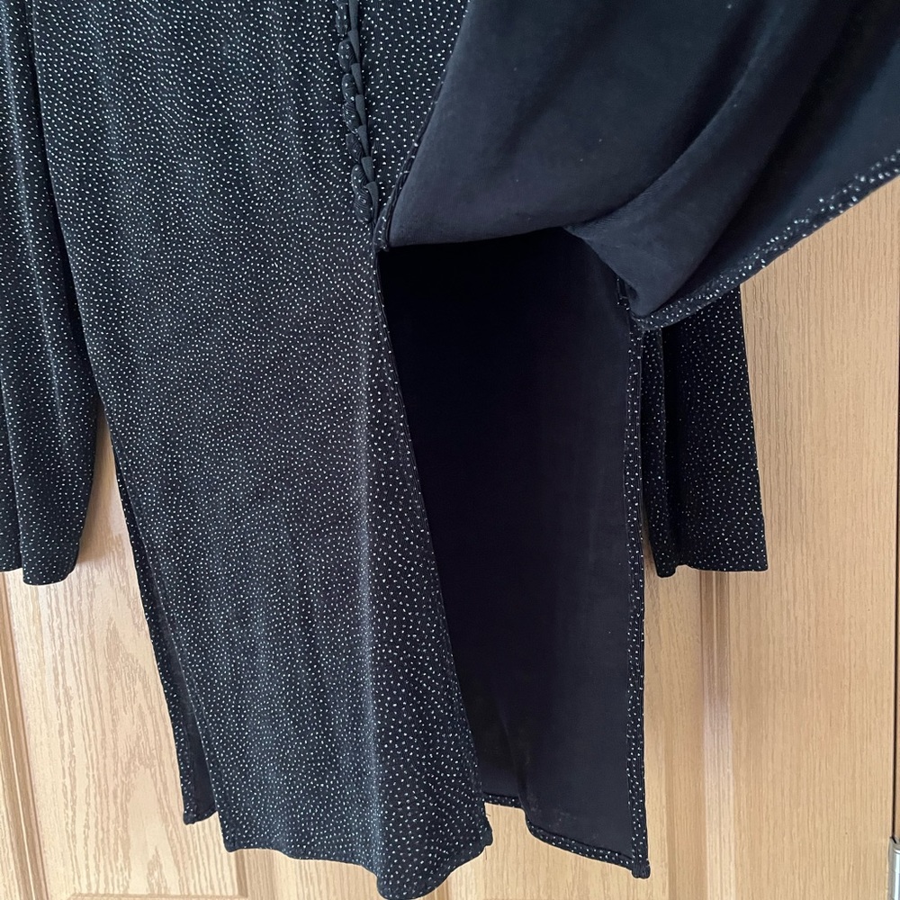 Tunic - Picture 3 of 6